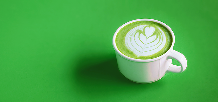 matcha- und kurkuma-latte